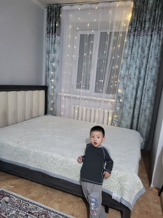 Двухспальная кровать