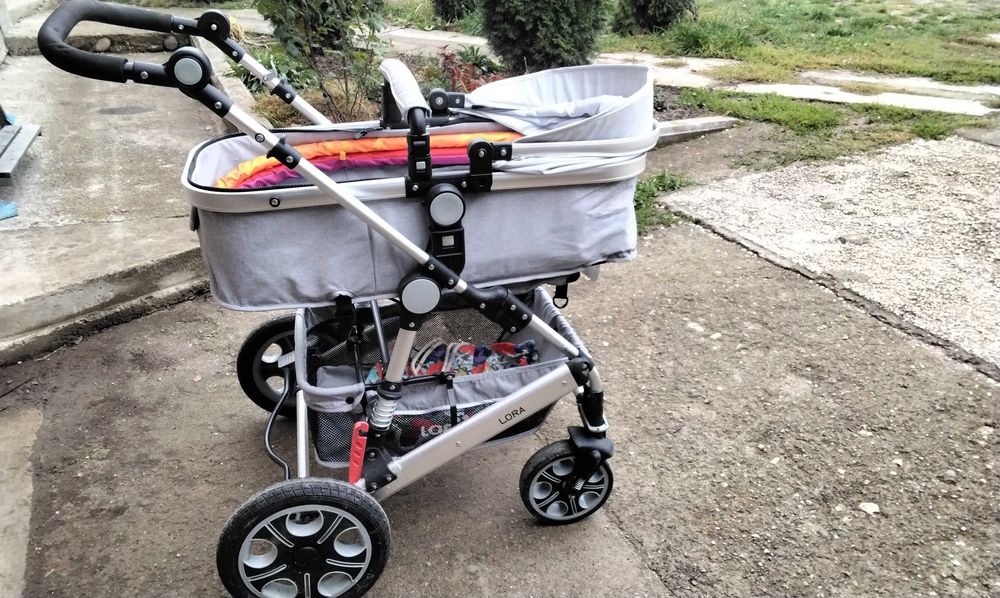 Бебешка количка LORA LORELI