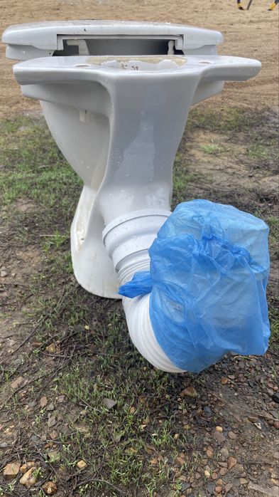 Унитаз для ремонта. Б/у