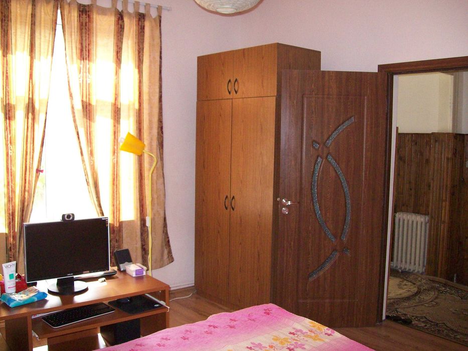 Inchiriez Casa in Centru