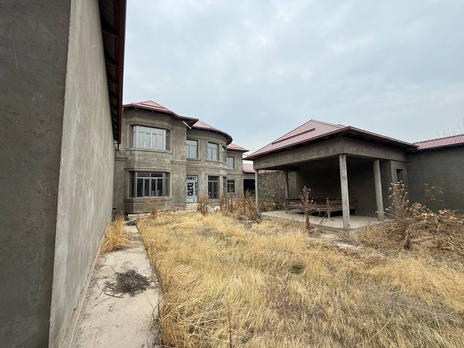 9 сот 350 м.кв 3 уровня