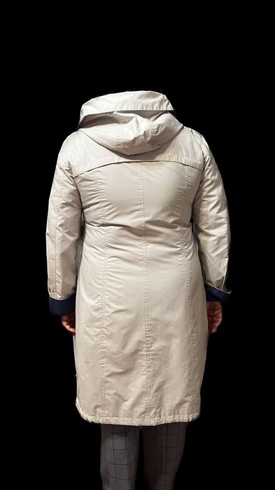 Продам женский плащ