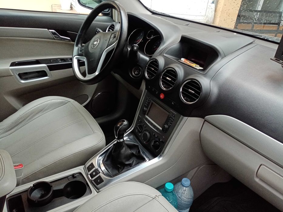 Джип Опел антара