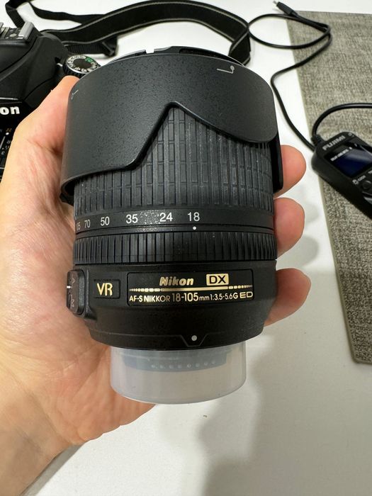 Nikon D90, полный комплект