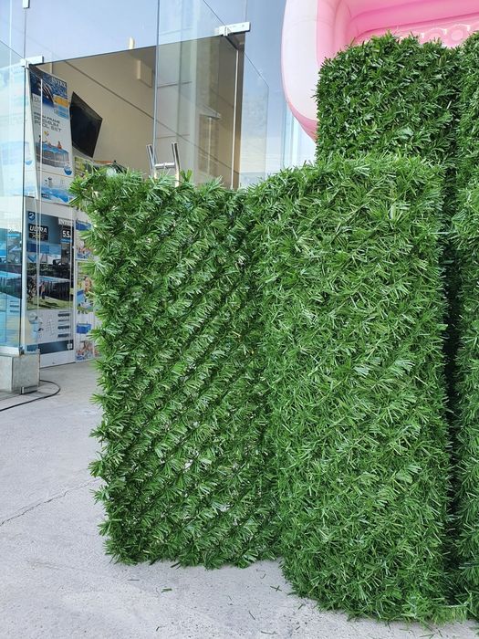 Фасад газон зелёный