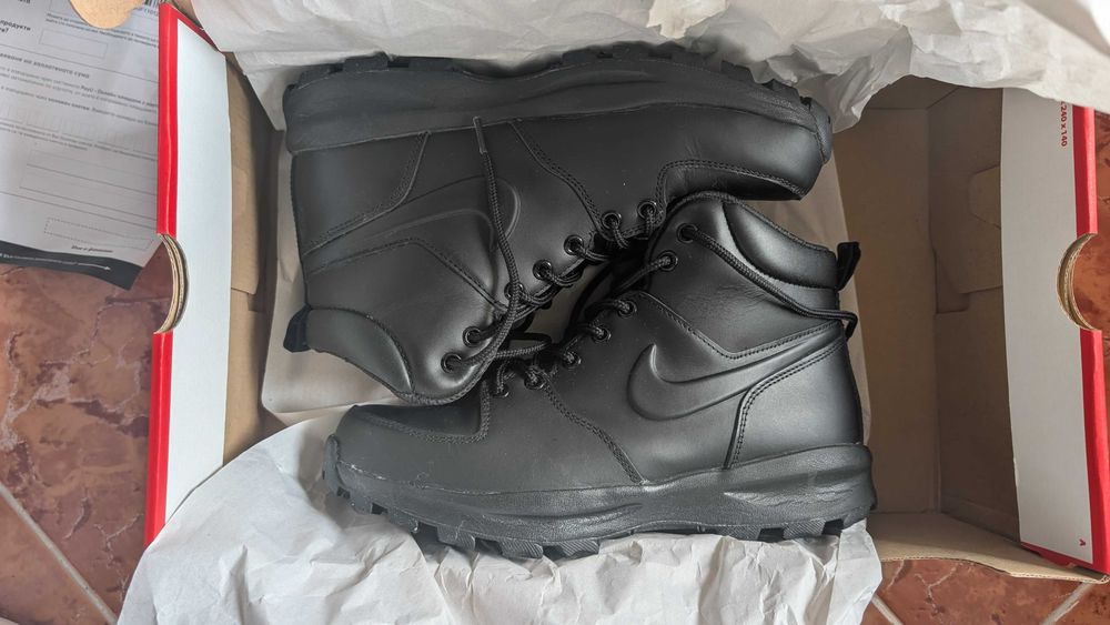Мъжки зимни обувки Nike