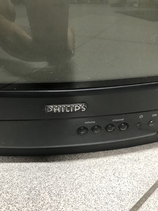 Продам телевизор PHILIPS,маленький