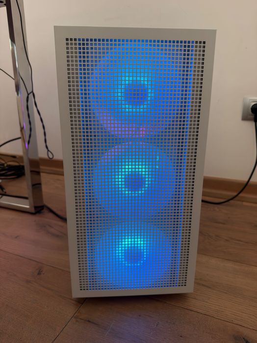 Геймърски компютър | RTX 4070 Ti | Ryzen 7800X3D