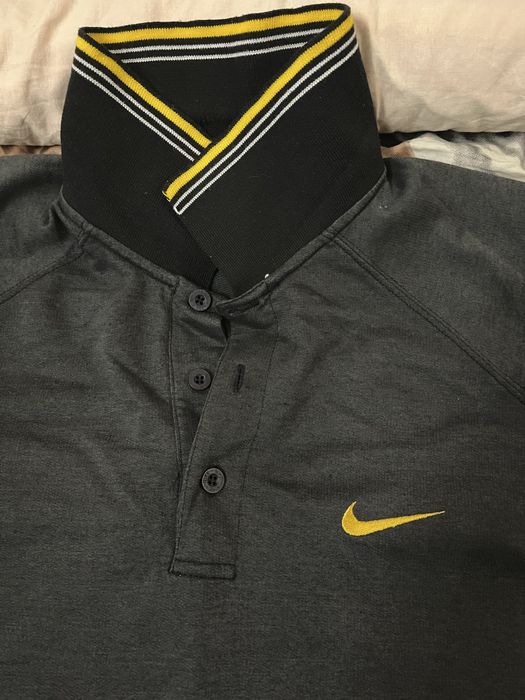 Nike спортна риза размер Л уголемена