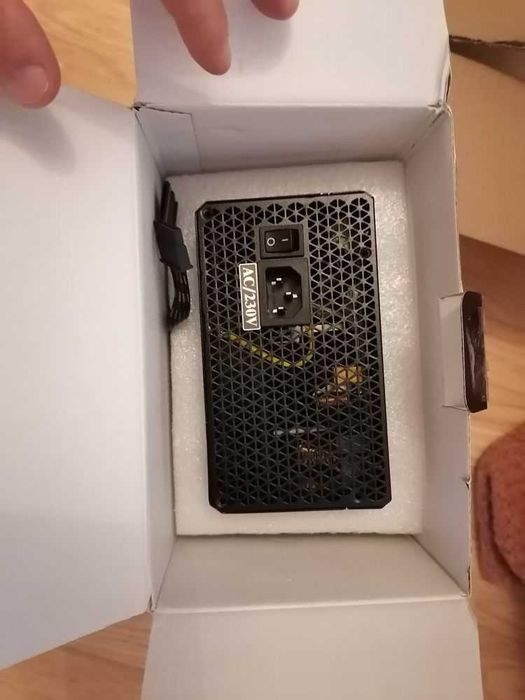 Sursă PC Radix ECO X650 – 650 W, silențioasă, eficientă