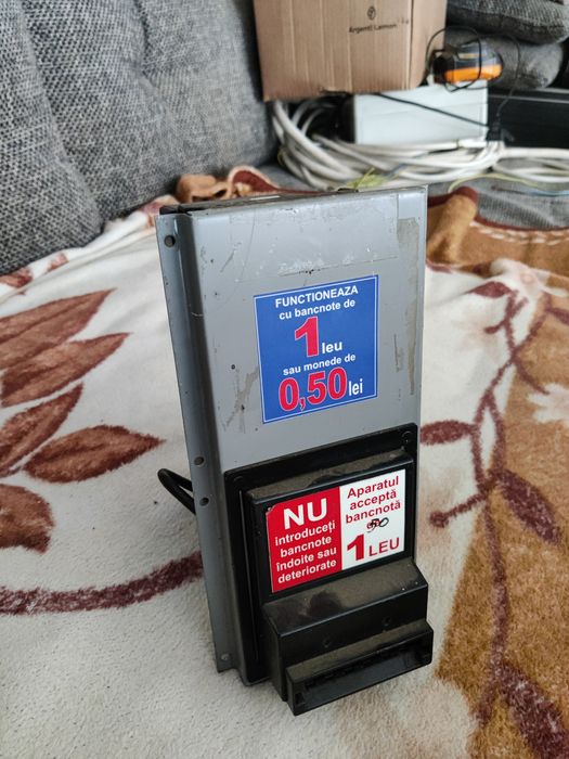 Cititor bancnote ICR