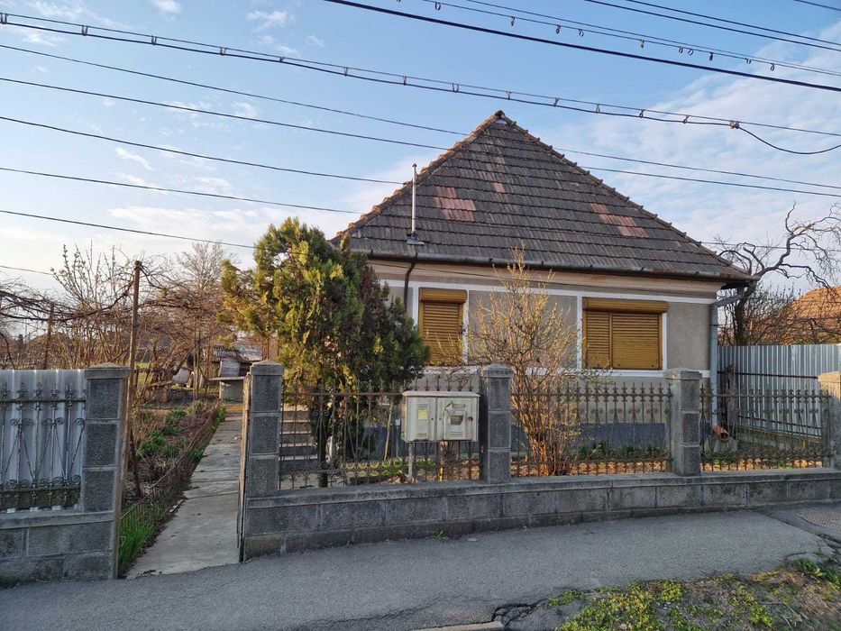 Vând casă și teren, Turda