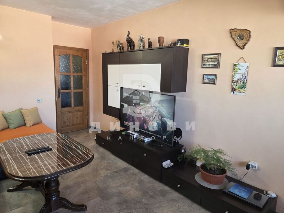 Продава се Тристаен апартамент в Стара Загора, Била - 66 кв.м за 1743 €/кв.м - Снимка #3