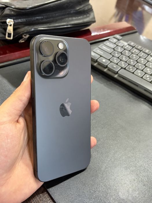 iPhone 15 pro max 512