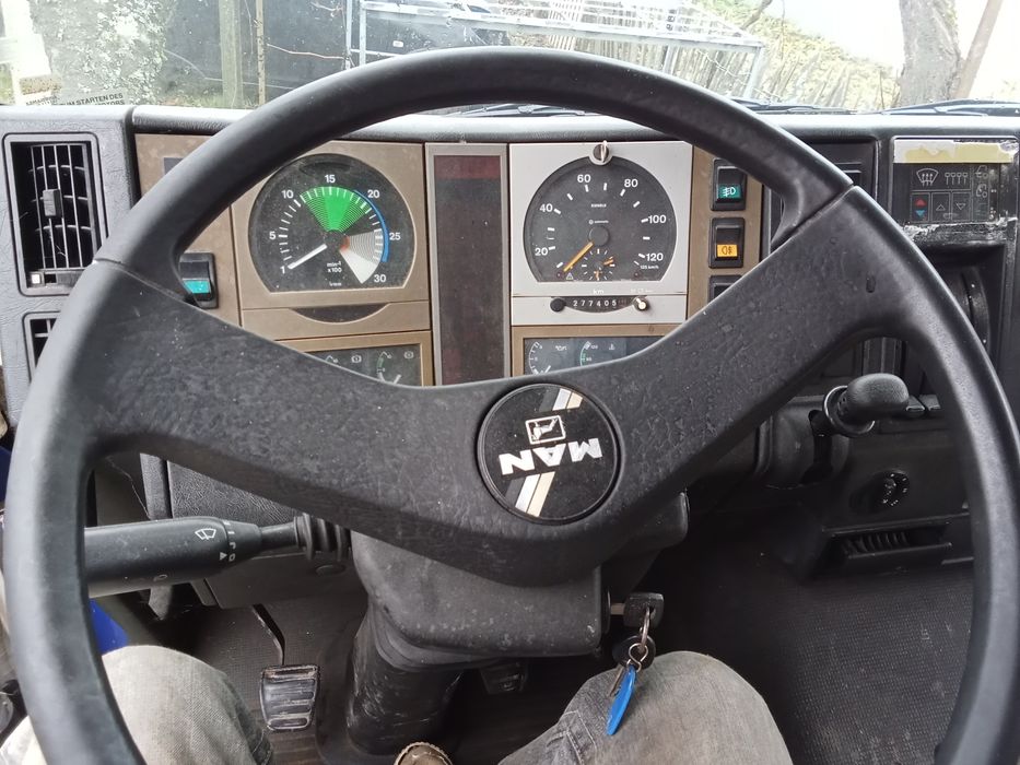 Autoutilitara Man 14.222