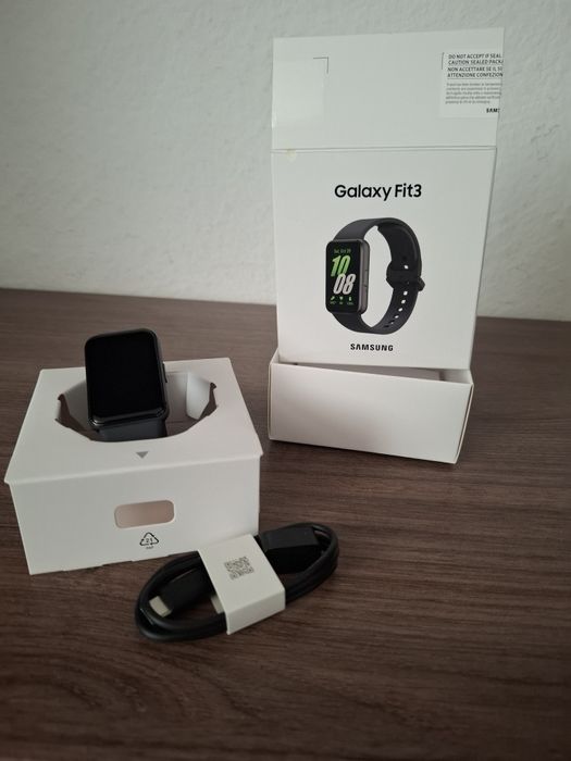 Смарт гривна Samsung Galaxy Fit 3