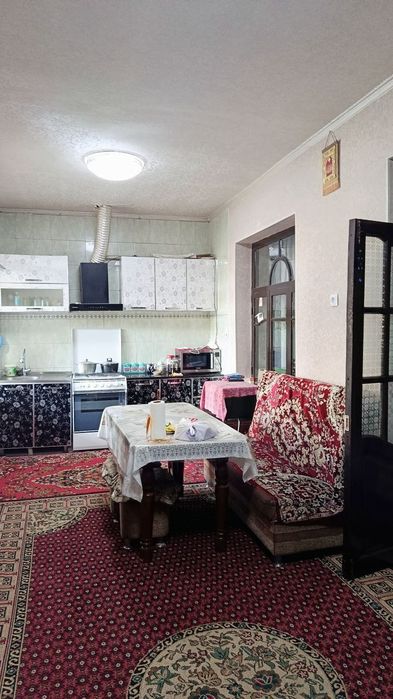 Келесда уй сотилади 2 сотик 5 хона нархи 75000$ келишамиз