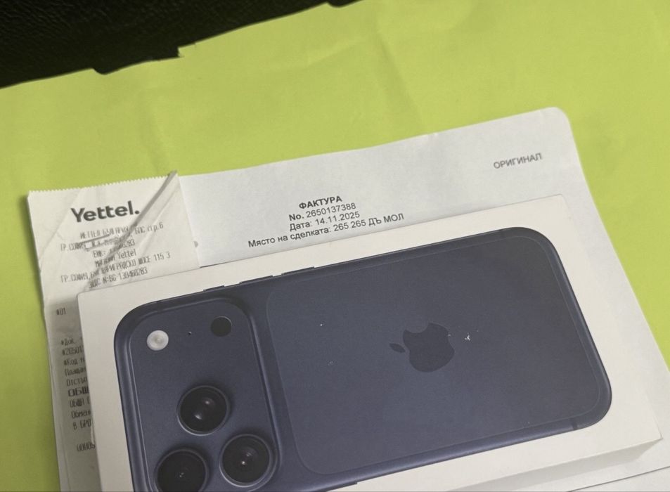 КАТО НОВ 256GB iPhone 17 Pro Yettel Гаранция 2028 Deep Blue