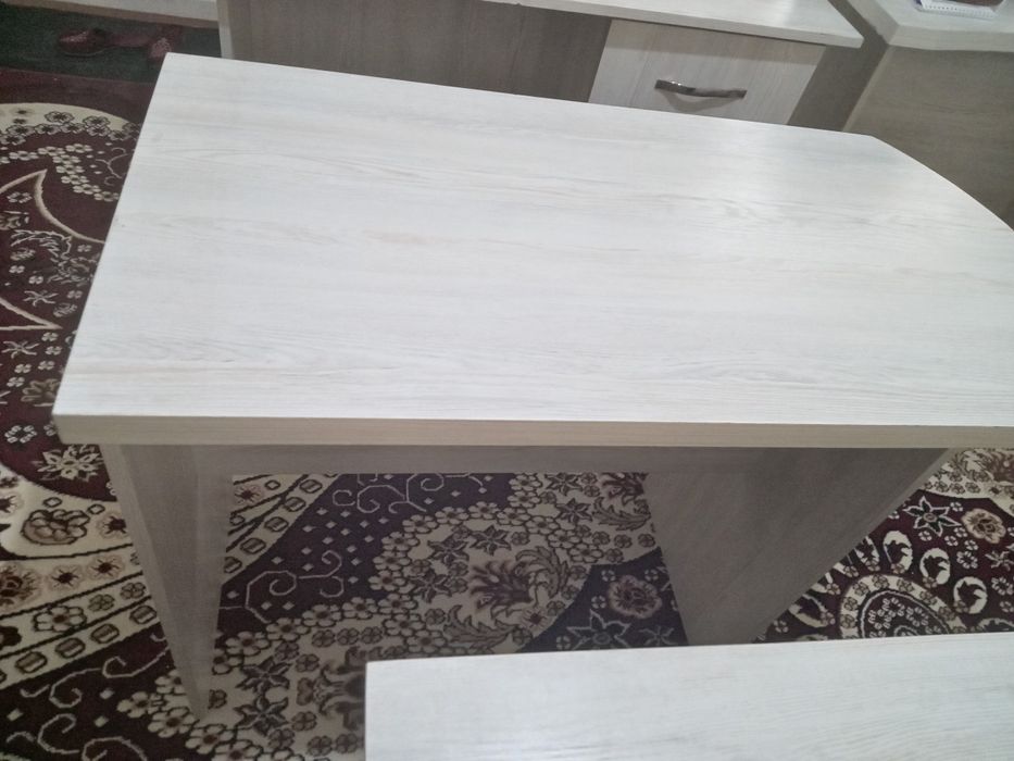 Ofisnoy direktoristi parta sotiladi