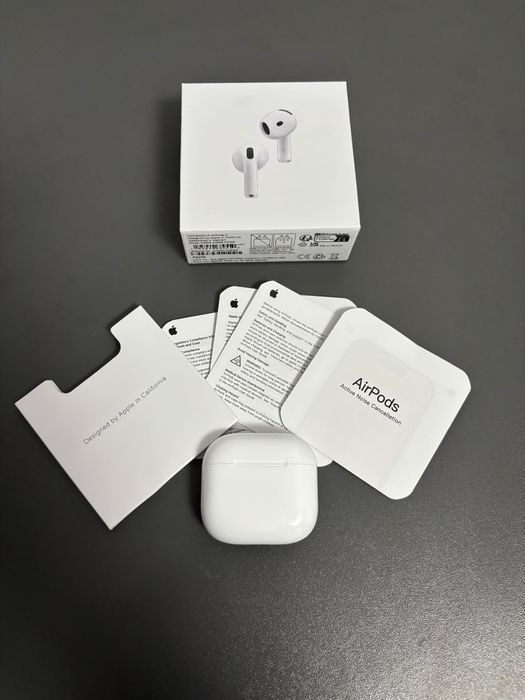 Vând AirPods 4 nefolosite