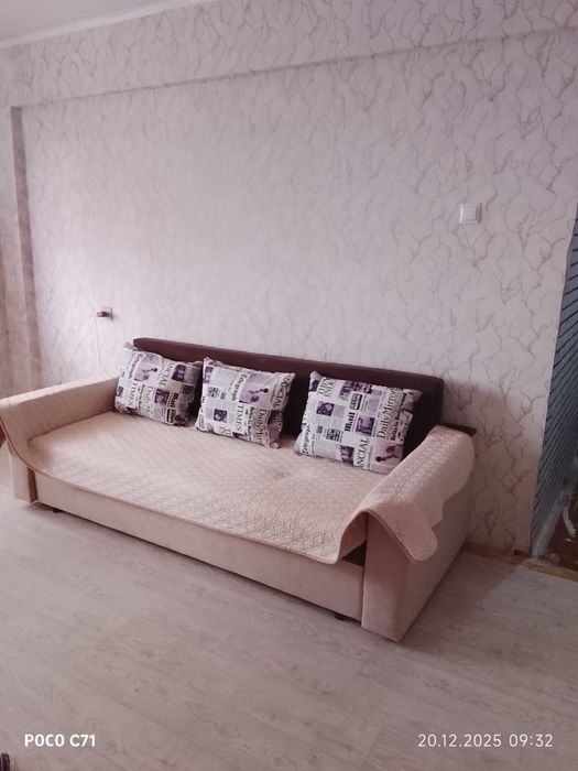 продам 4-х комнатную квартиру