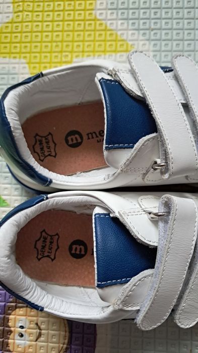 Adidasi de piele noi cu eticheta nr.33