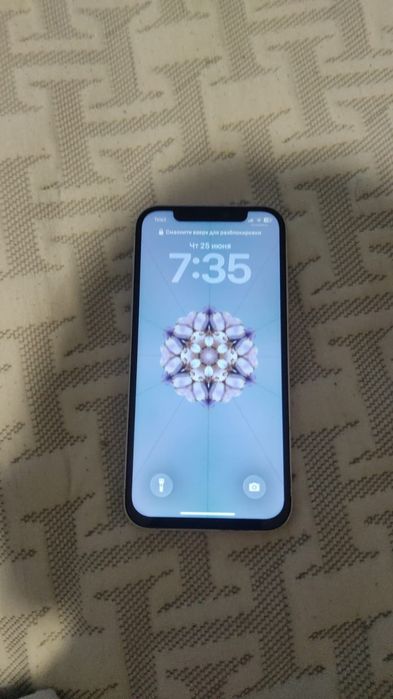 Продам IPhone 12