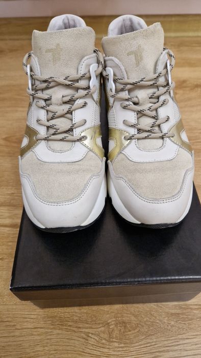 Дамски сникърси Togoshi естествена кожа