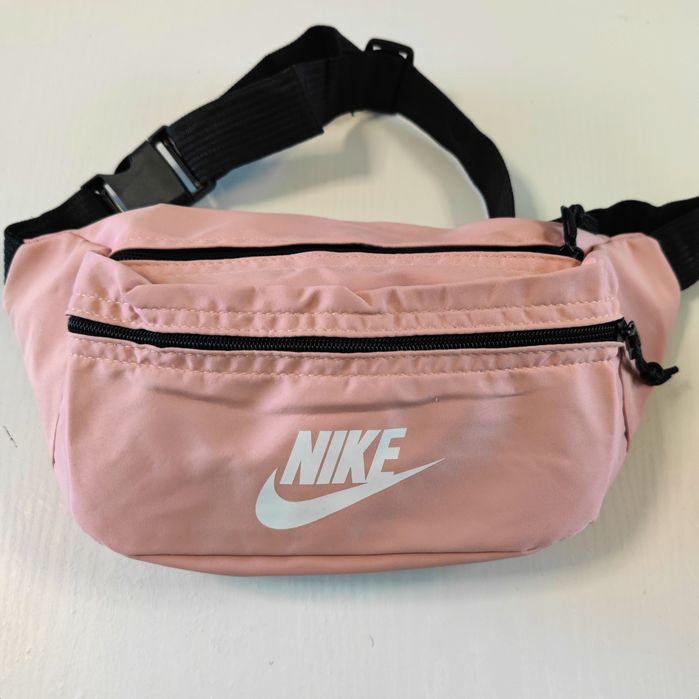 Чанта / паласка Найк (Nike)