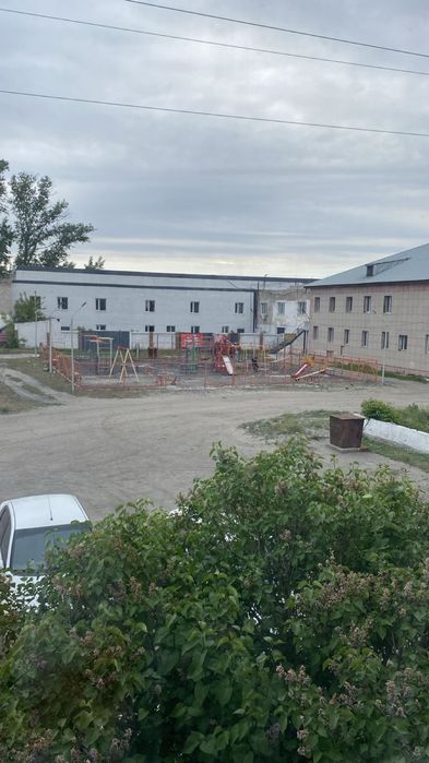 Продам квартиру 3 комн на кожзаводе 1мкрн