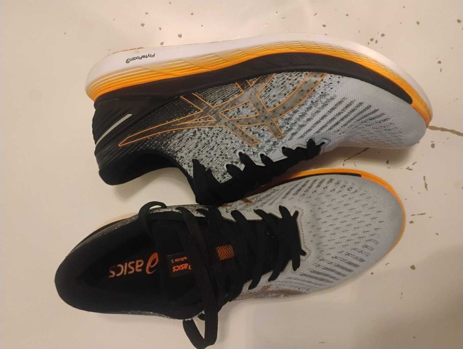 Мъжки Маратонки ASICS GLIDERIDE 
Мъжки Маратонки ASICS GLIDERIDE MAX 2