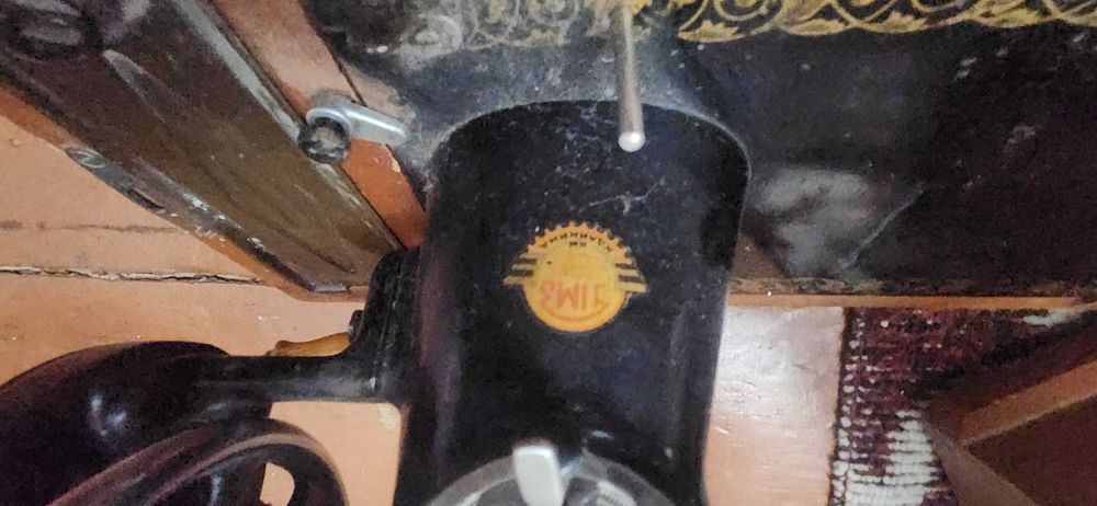 Ручная швейная машинка