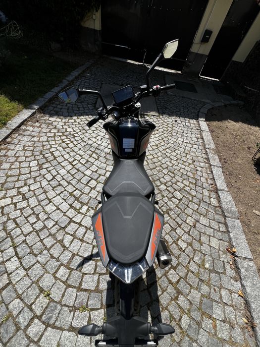 Vand/schimb(cu enduro/supermoto) KTM duke 125 2022 !!NOU!!