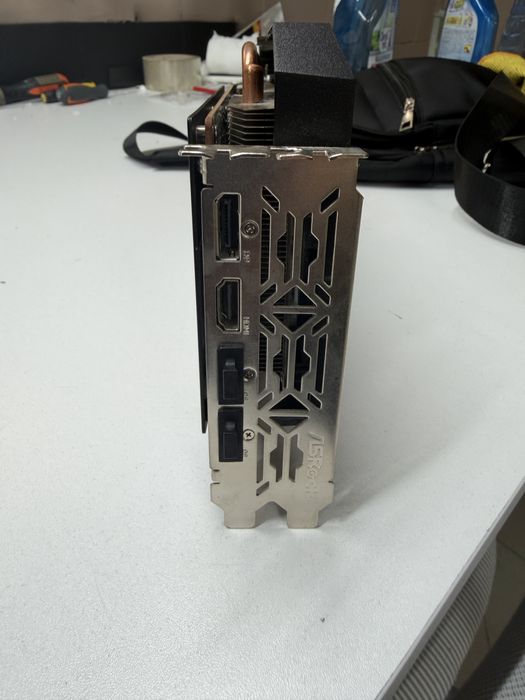 Видео карта Asrock Radeon RX 6600 XT 8GB