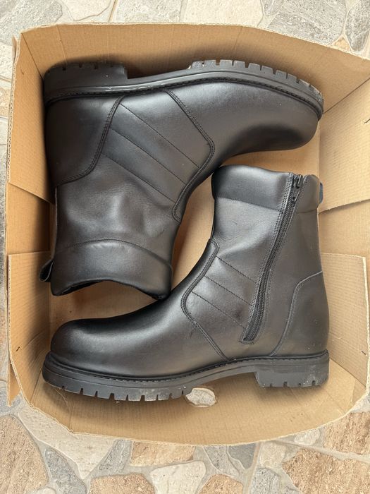 Зимни обувки.