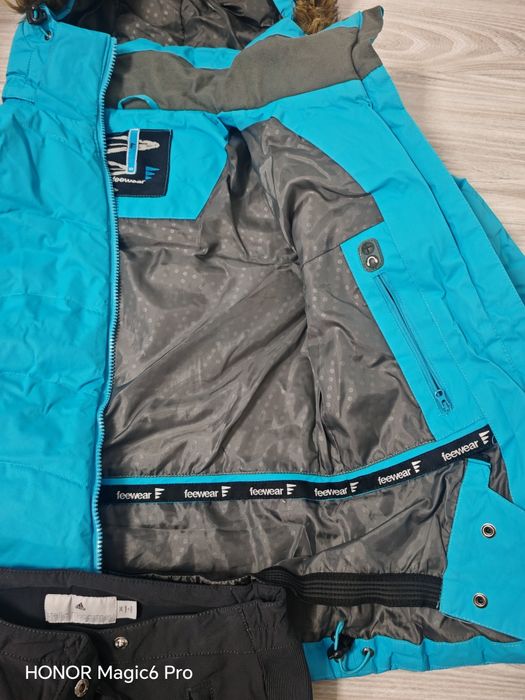 Ски екипировка за жени.