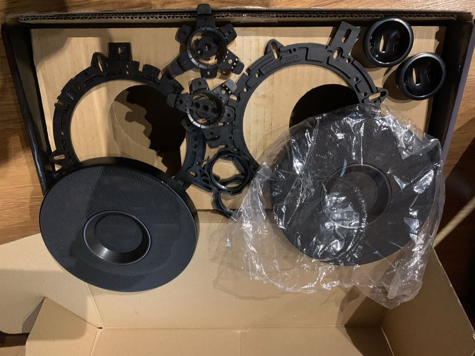 JBL Glub 605 Чисто нови Капаци, Захвати и държачи