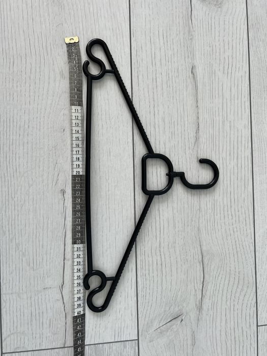 Пластмасови закачалки