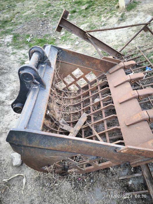 Kovush Ekskavator uchun