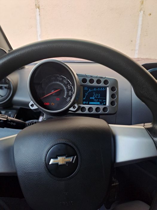 Продам автомобиль спарк,1,25.