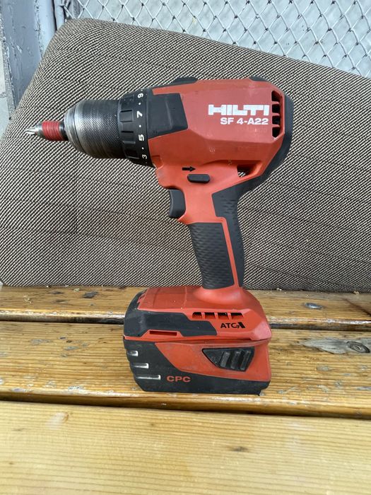HiLTi батерия  В22  5.2 в добро състояние