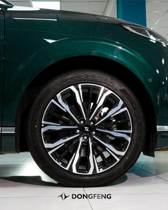 Dongfeng eπ 008 max