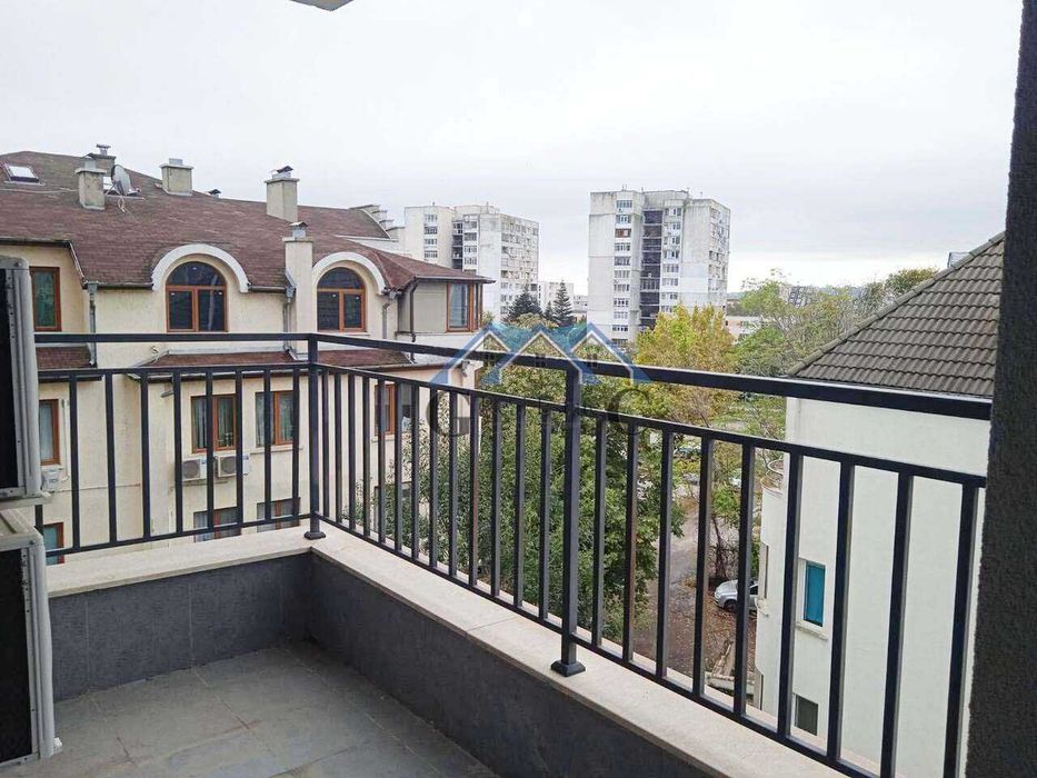 Продава се Двустаен апартамент в Варна, Бриз - 89 кв.м за 2248 €/кв.м - Снимка #10