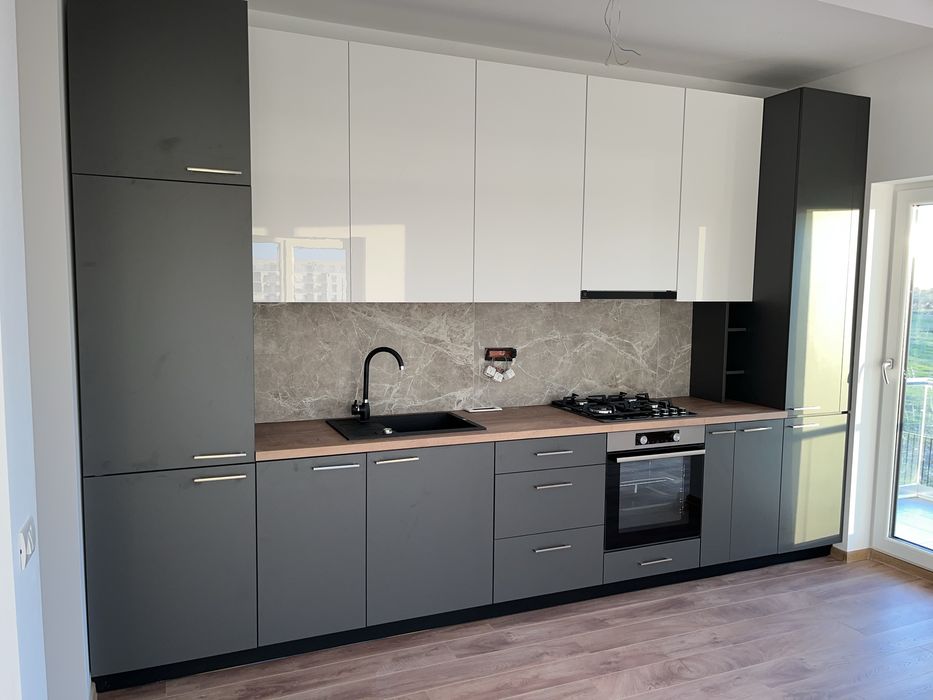 Apartament mare cu gradina de 30 mp, torontal comision 0