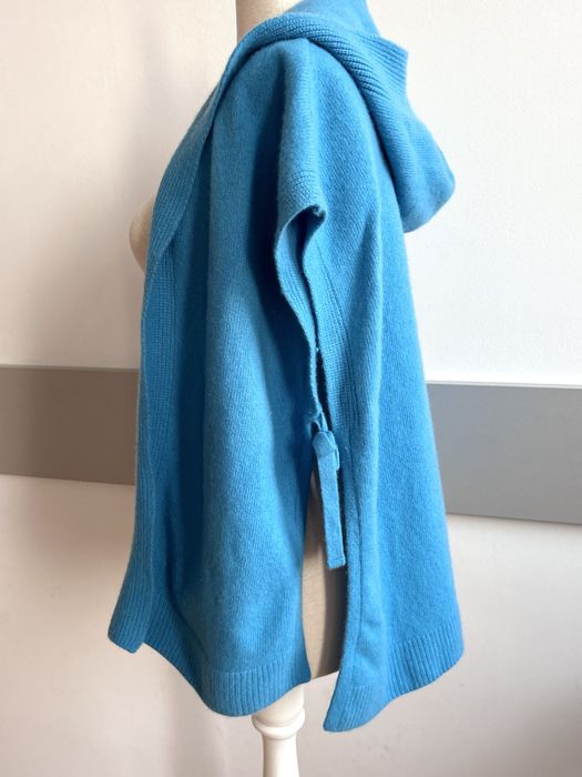 Benetton меко и хубава пуловерче/пончо Benetton