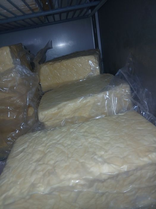 Brânză de vaca de vânzare