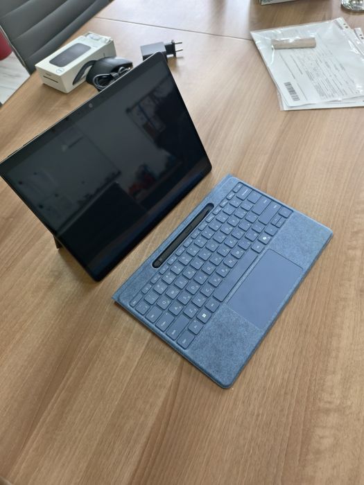 Microsoft Surface Pro 11 Snapdragon X Elite OLED 16/256G +Flex KB+Styl