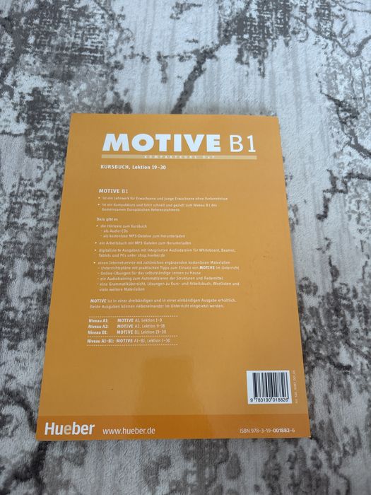 Учебник по немски - Motive B1  Kursbuch, Motive B1 Arbeitsbuch