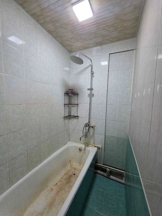 Продаётся 3х комн квартира на 1 этаже Ор-р Динамо базарчик