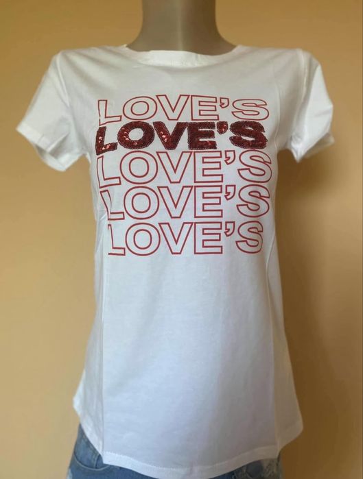 Дамска тениска.